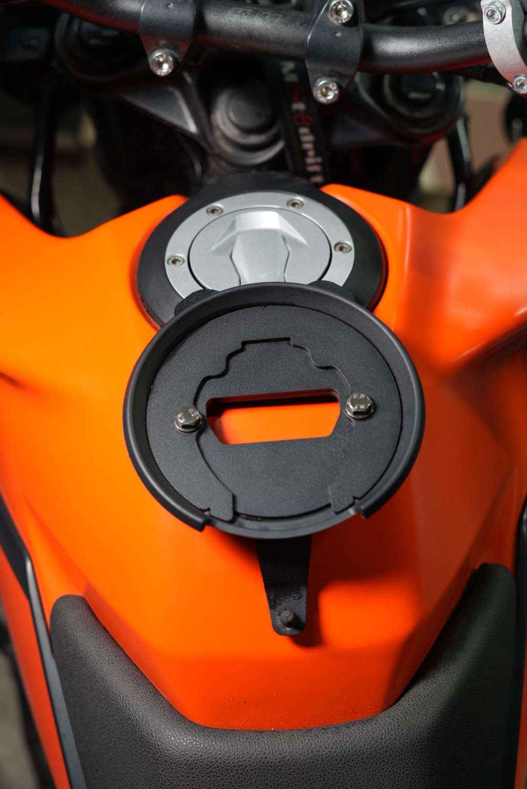 Givi Tank Ring KTM Adventure – Upgrade Your Ride for KTM Adventure 250 / 390